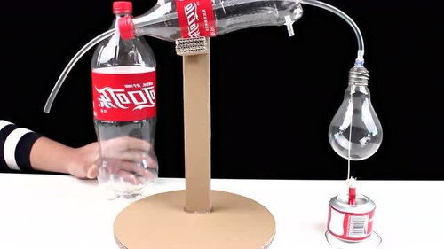用可乐瓶制作蒸馏器 原来白酒是这样烧成的